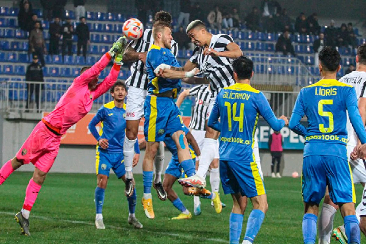 Neftçi Arena da ilk hissə qolsuz yekunlaşır YENİLƏNİR