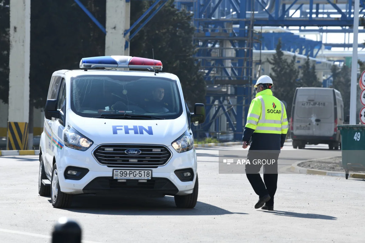 Neft Emalı Zavodunda yanğın söndürülüb VİDEO FOTO YENİLƏNİB 1