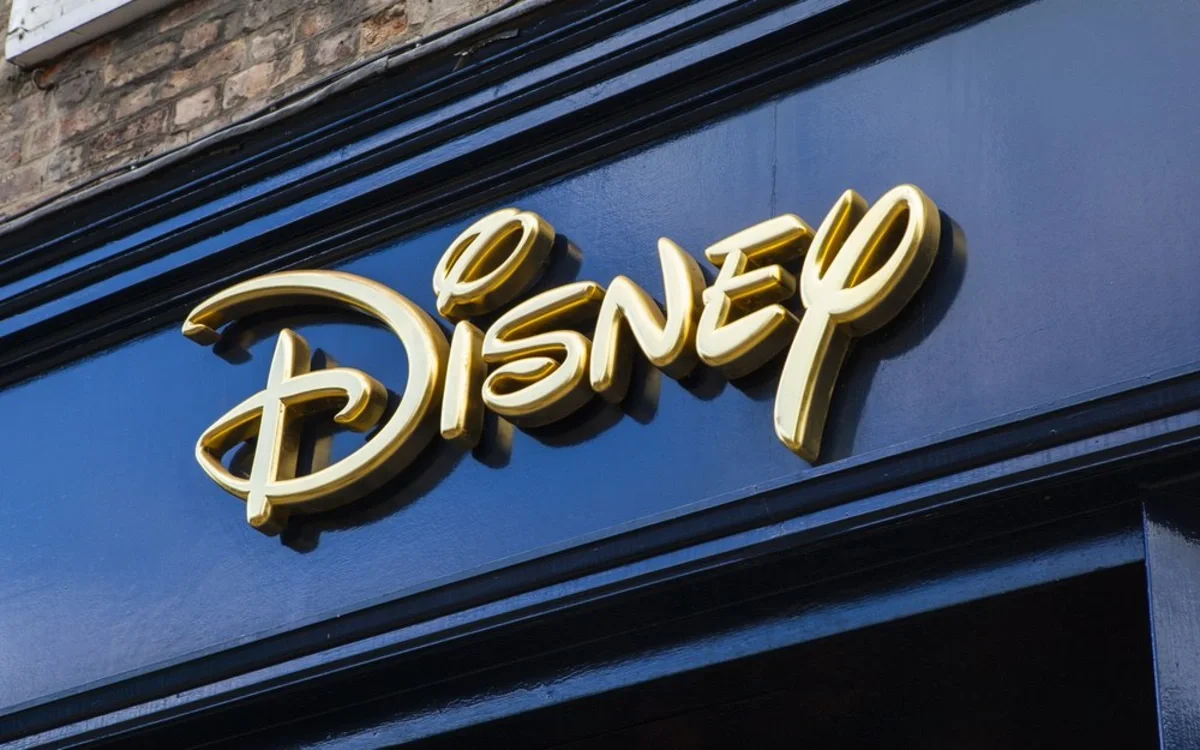 Disney yüzlərlə işçisini ixtisar edəcək