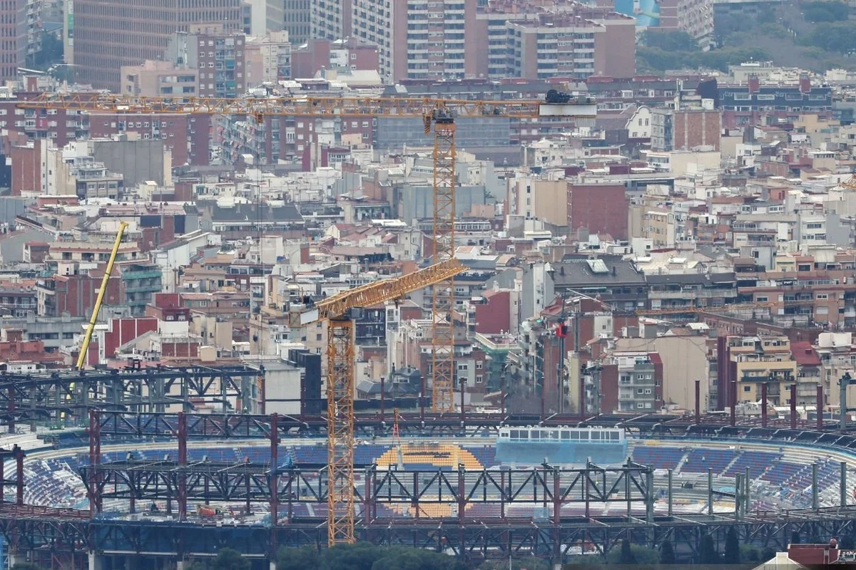 Barselona nın doğma stadiona qayıdışı 2026 cı ilə qala bilər?