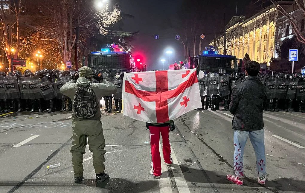 Ukraynadan sonra Qərb və Rusiya Gürcüstan uğrunda mübarizəyə başlayacaq Politoloq