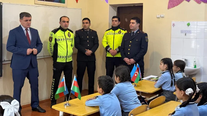 Yol polisi zəngilanlı şagirlərlə maarifləndirici görüşlər keçirdi FOTO VİDEO