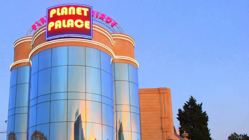 Planet Palace şadlıq sarayında ifa olunan musiqilərə qadağa qoyulması istənilir