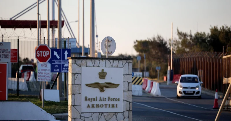 Britaniyanın müdafiə naziri Kiprə səfər edəcək