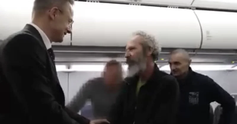 Rusiyada əsir olan macar hərbçilər ölkələrinə qayıdıblar