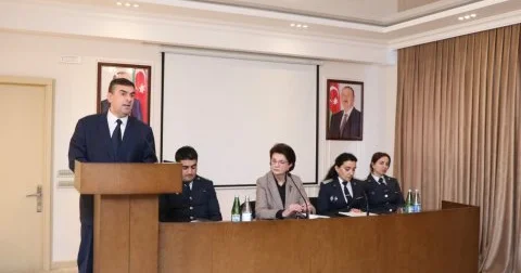 Universitetdə əcnəbi tələbələrlə görüş keçirilib