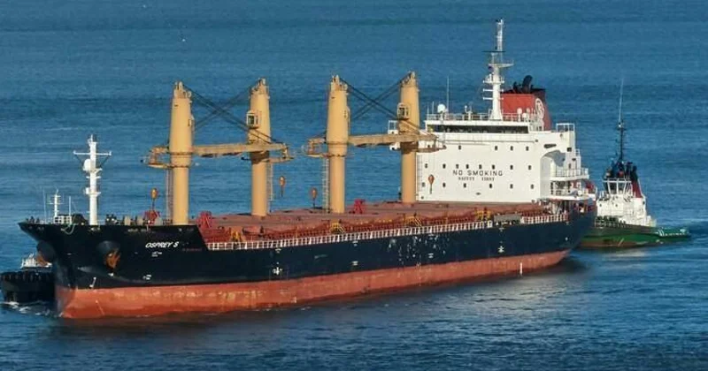 Россия ударила по судну в Черном море: есть раненые