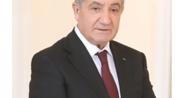 Düşmən uzaqda deyilmiş, fürsət gözləyirmiş