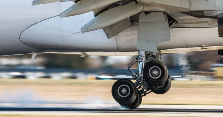 Bakı Naxçıvan Bakı marşrutu üzrə reyslər ləğv olunub, Bakı İğdır Bakı aviareysləri təyin edilib