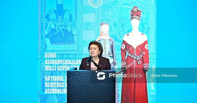 Bakıda Qərbi azərbaycanlıların milli geyim irsi albom kitabın təqdimatı keçirilib
