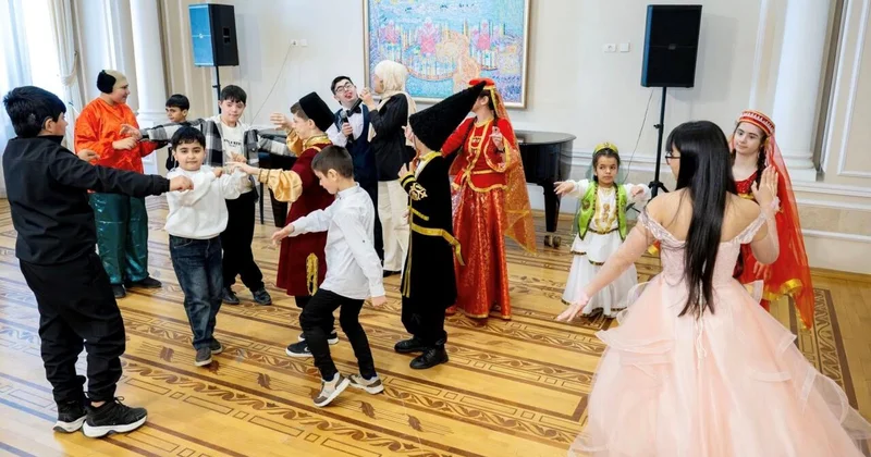 “Zəfər Yurdu ilə Zərif Nəğmələr” adlı konsert proqramı keçirilib FOTO