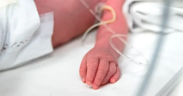 В Абшеронской больнице скончался младенец, родившийся два дня назад