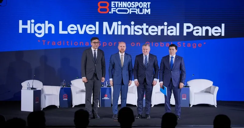 Antalyada 8 ci Etnoidman Forumu baş tutub FOTO