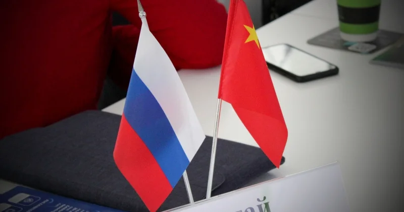 Посол в Москве: безвизовый режим между РФ и КНР желательно продлить навсегда