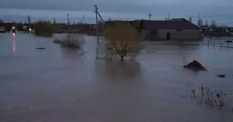 В Дербенте прорвало земляной вал Геджухского водохранилища