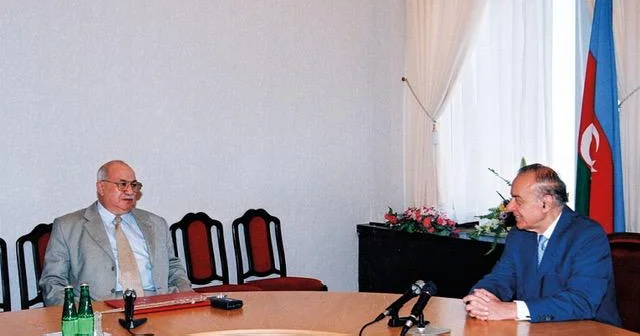 Heydər Əliyev elə etdi ki, Azərbaycanda bircə nəfər də dissident peyda olmadı