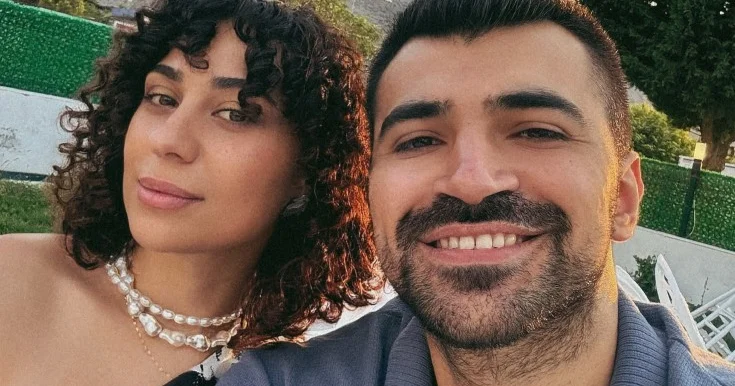 Çok güzel hareketler in ulduzları evlənir Foto