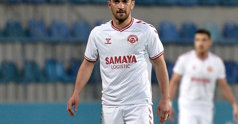 Qara Qarayev Top 13 də