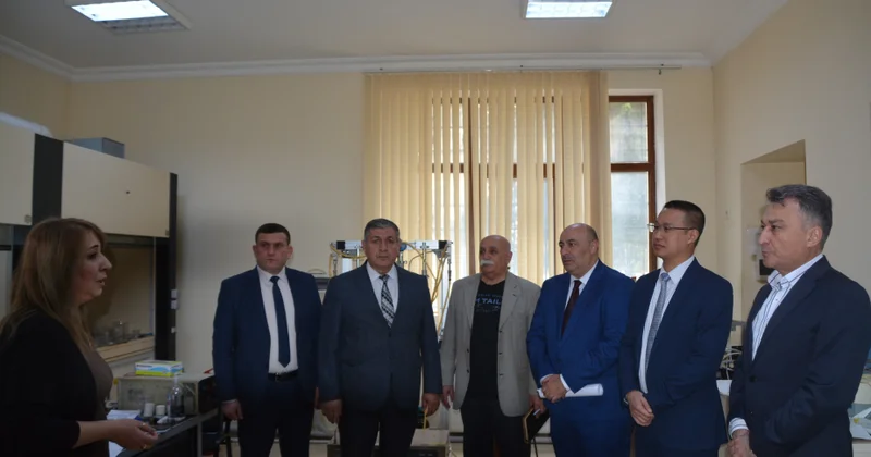 Fizika İnstitutunda Çin şirkətləri ilə əməkdaşlığa dair görüş keçirilib