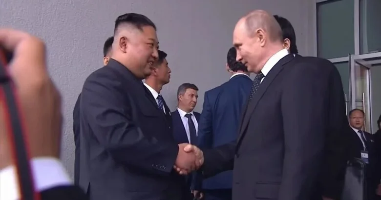 Kim Çen İn Rusiyaya təkcə ordu göndərmir, həm də...