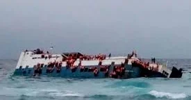 Çində 70 sərnişini olan iki ekskursiya gəmisi batıb