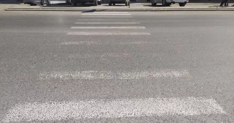 AzTV: Из за стертой дорожной разметки водителей штрафуют ВИДЕО