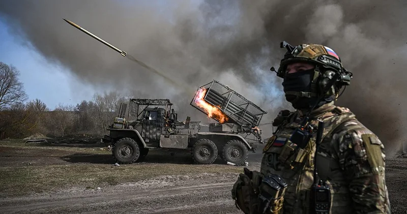 Украина нанесла удар по базе беспилотников в Курске, около 20 российских военных погибли