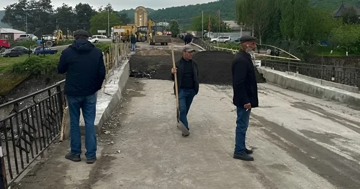 В Губе временно восстановлено движение по аварийному мосту