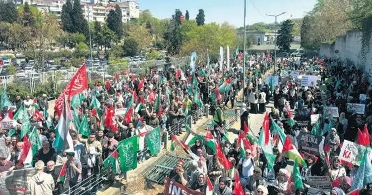 “Sionistlər öldürür, ABŞ onlara pul yağdırır”