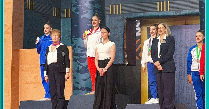 Gimnastımız Qahirədə fəxri kürsüdə