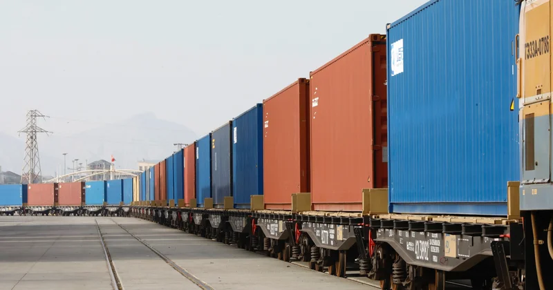 Azərbaycanda dəmir yolu ilə konteyner daşımaları 50% dən çox artıb
