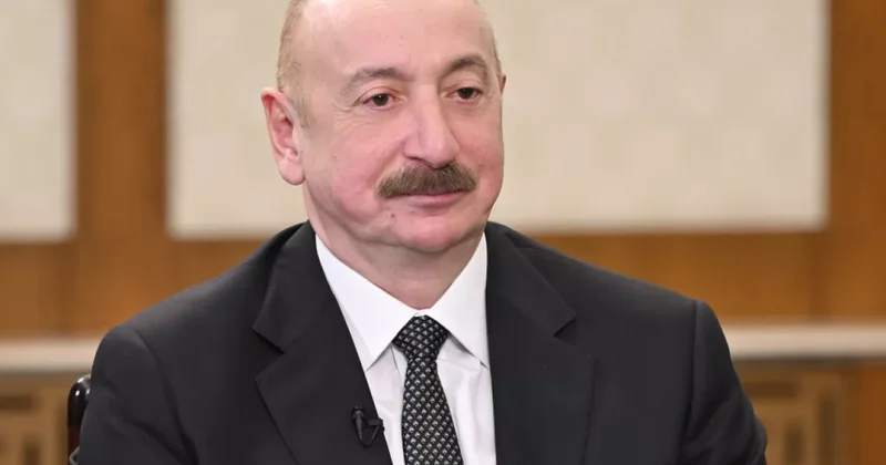 Алиев утвердил изменения в закон О фельдъегерской связи