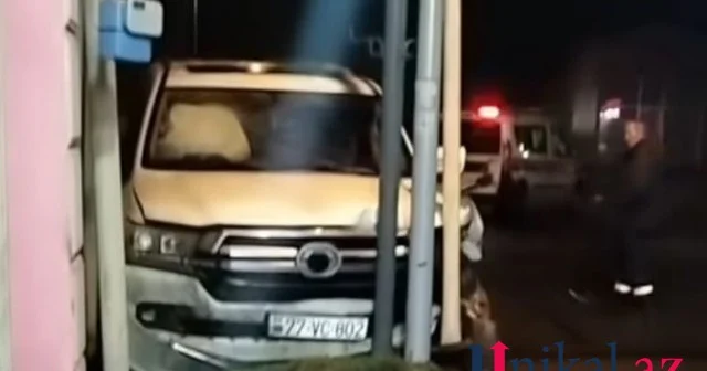 Ağcabədidə “Land Cruiser” qəzaya düşdü FOTO