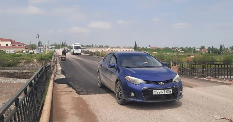 Sel sularının qəzalı vəziyyətə saldığı körpü bərpa olundu