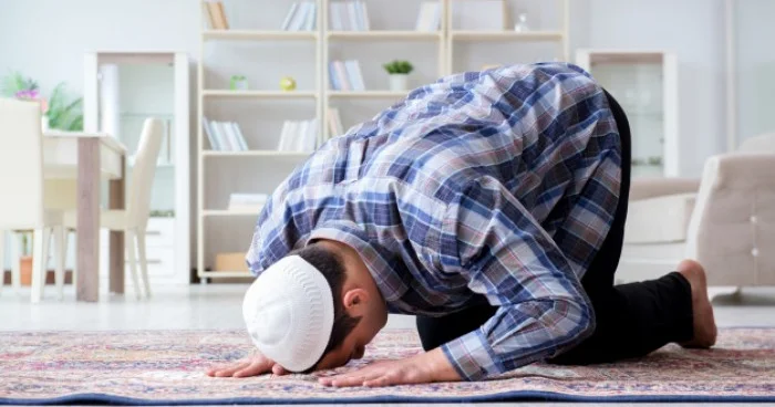 “Bu halda, qıldığınız namazlar qəzaya gedir” İlahiyyatçıdan VACİB TÖVSİYƏ KONKRET