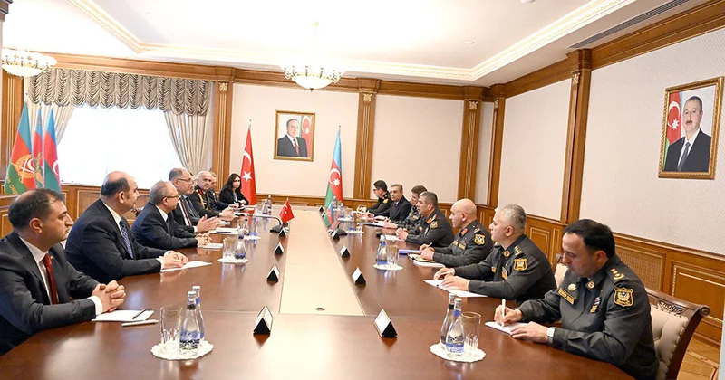 Azərbaycan müdafiə naziri Türkiyə MMU nun rektorunu qəbul edib FOTO VİDEO