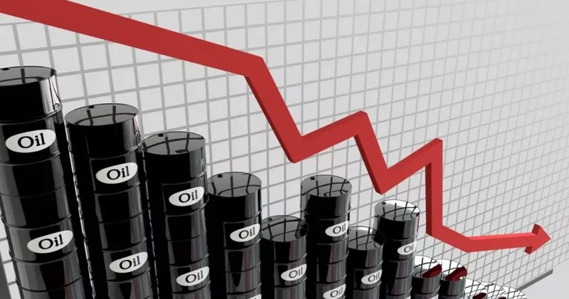 Цены на нефть снизились на фоне американской операции по обеспечению судоходства через Ормуз