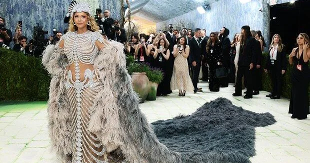 Названы самые стильные звезды Met Gala 2026