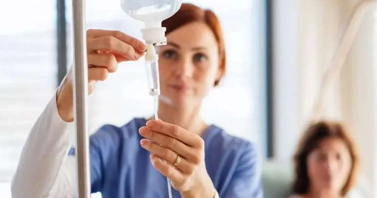 Azərbaycanda yüksək dozalı C vitamini apteklərdə müvəqqəti tapılmayacaq Diqqət