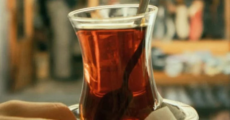 Bu çay adamı yarım saata yatızdırır