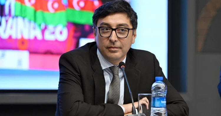 Nazir yüksək nəticələr əldə etmiş idmançılarla görüş keçirdi