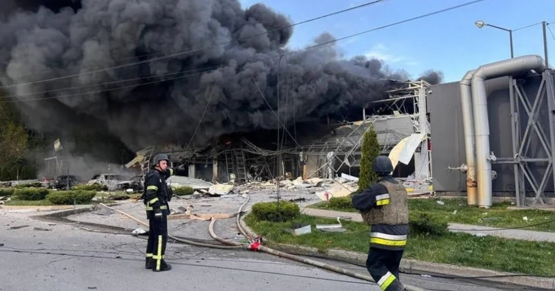 ВС России нанесли удар по Запорожью: 12 человек погибли, много пострадавших
