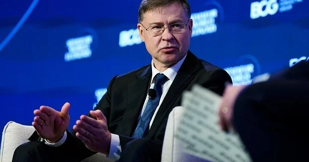 Комиссар ЕС: Иранский кризис шокировал экономику Европейского союза