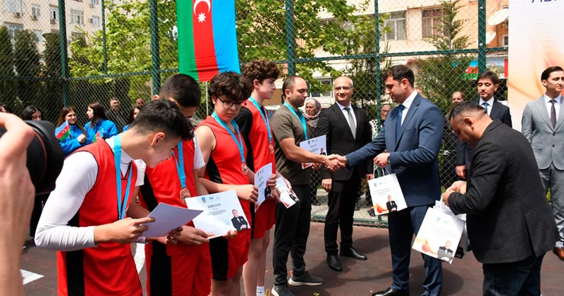 Paytaxtın abad məhəllələrində basketbol yarışları başa çatıb Fotolar