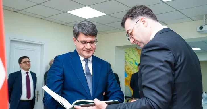 Министр экологии Азербайджана встретился с грузинским коллегой