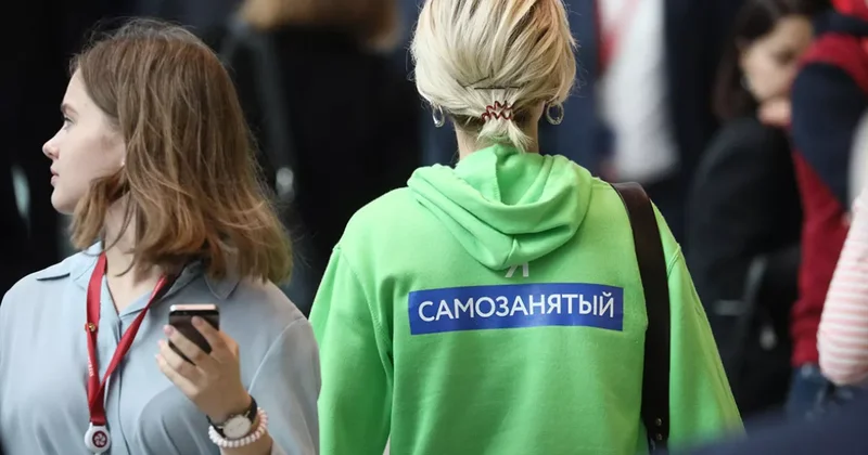 Число самозанятых выросло почти на треть в России