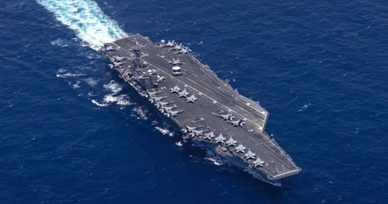 CENTCOM: Американский авианосец пересекает Аравийское море