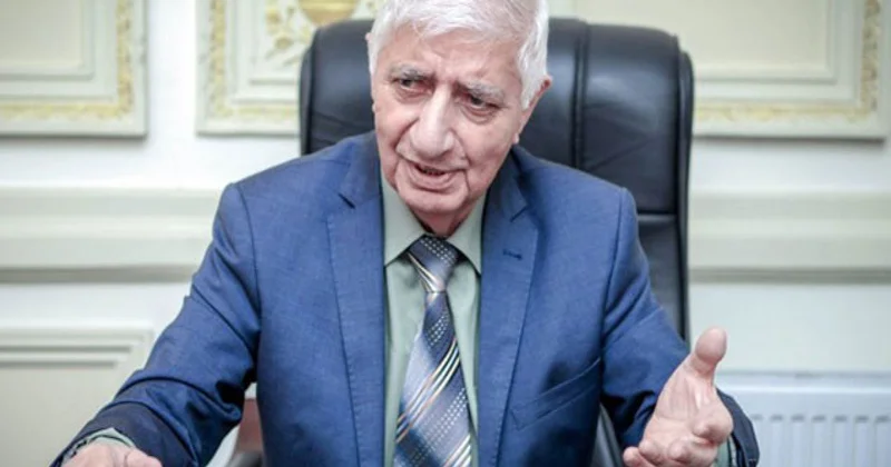 Özümü odlara toxuyum yenə... Günün şeiri