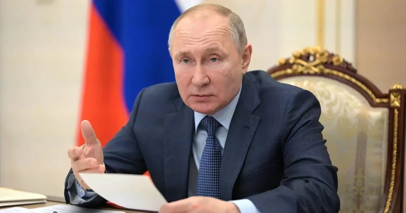 Bu, ümumrusiya vətəndaş kimliyinin əsas sütunudur Putin