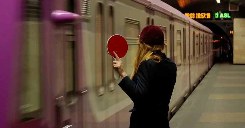 Bakı metrosunda yubanma Səbəb AÇIQLANDI